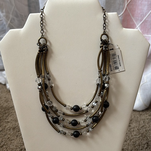 NWT Cookie Lee Genuine Crystal Necklace & Earrings Set - Picture 5 of 7
